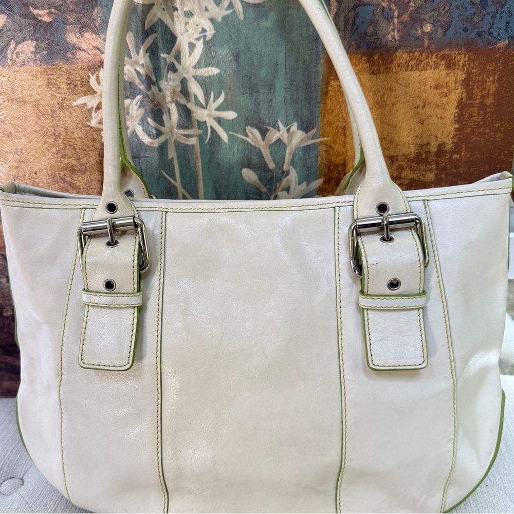 Hype Elegant Cream with green edges genuine Leather Tote Bag